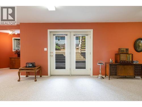 1924 Hurl Street, Creston, BC - Indoor Photo Showing Other Room