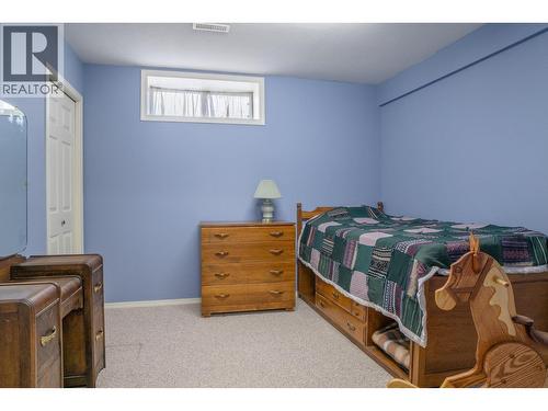 1924 Hurl Street, Creston, BC - Indoor Photo Showing Bedroom