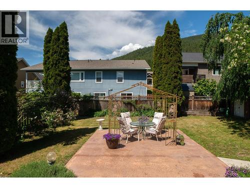1924 Hurl Street, Creston, BC - Outdoor