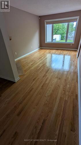 142 Lilibet Crescent E, Ottawa, ON - Indoor Photo Showing Other Room