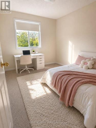 142 Lilibet Crescent E, Ottawa, ON - Indoor Photo Showing Bedroom