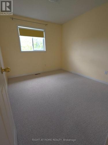142 Lilibet Crescent E, Ottawa, ON - Indoor Photo Showing Other Room