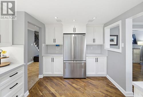 1390 Peerless Court, Oakville, ON 
