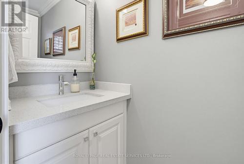 1390 Peerless Court, Oakville, ON 