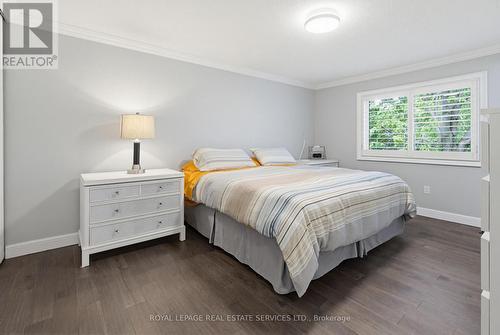 1390 Peerless Court, Oakville, ON 