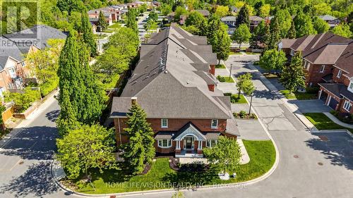 19 - 190 Harding Boulevard W, Richmond Hill, ON - Outdoor