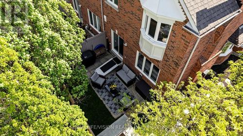 19 - 190 Harding Boulevard W, Richmond Hill, ON - Outdoor