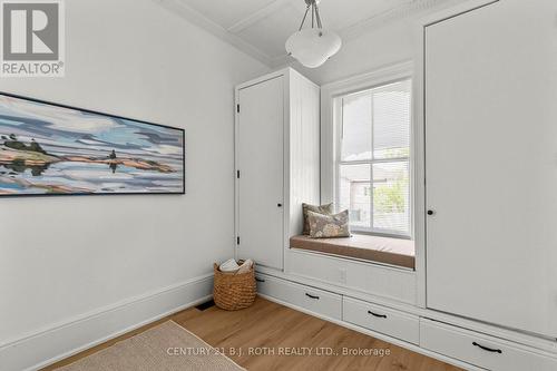 13 Nelson Square E, Barrie, ON - Indoor Photo Showing Other Room