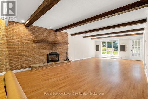 5660 Fifth Line, Guelph/Eramosa, ON - Indoor With Fireplace