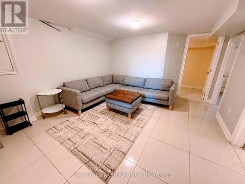 489 Fergo Avenue, Mississauga, ON - Indoor