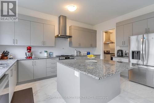 71 Raspberry Rdg Avenue, Caledon, ON - Indoor Photo Showing Kitchen With Double Sink With Upgraded Kitchen