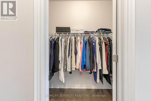 71 Raspberry Rdg Avenue, Caledon, ON - Indoor With Storage