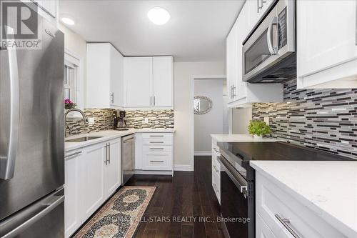 420 Centre Street, Brock, ON - Indoor Photo Showing Kitchen With Upgraded Kitchen