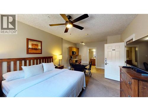 400 Bighorn Boulevard Unit# 416 K1, Radium Hot Springs, BC - Indoor Photo Showing Bedroom