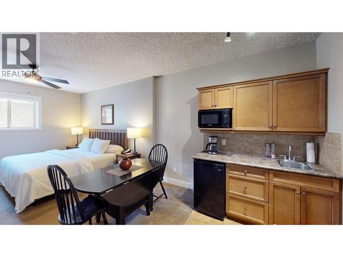 400 Bighorn Boulevard Unit# 416 K1, Radium Hot Springs, BC - Indoor