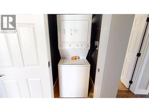 400 Bighorn Boulevard Unit# 416 K1, Radium Hot Springs, BC - Indoor Photo Showing Laundry Room