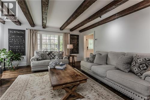 351 Rock Chapel Road, Dundas, ON - Indoor Photo Showing Living Room