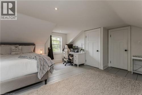 351 Rock Chapel Road, Dundas, ON - Indoor Photo Showing Bedroom