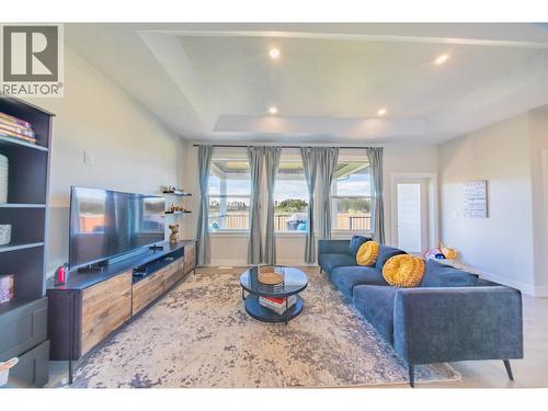 11203 112 Avenue, Fort St. John, BC - Indoor Photo Showing Living Room
