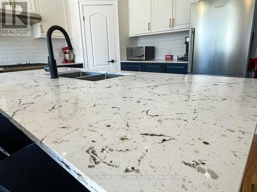 27 Newport Boulevard, Collingwood, ON 