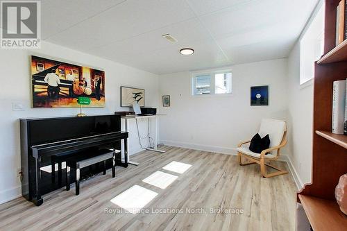 27 Newport Boulevard, Collingwood, ON 