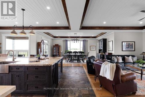 8672 County Rd 91 Road, Clearview, ON - Indoor