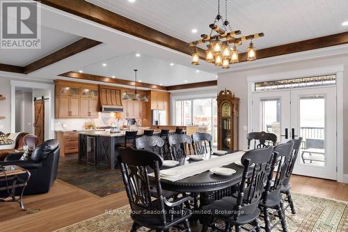 8672 County Rd 91 Road, Clearview, ON - Indoor Photo Showing Dining Room