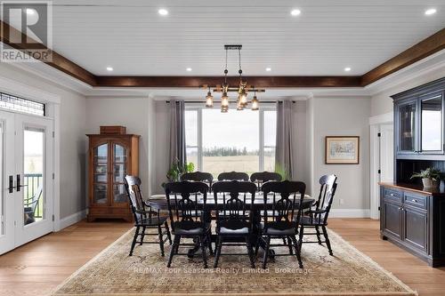 8672 County Rd 91 Road, Clearview, ON - Indoor Photo Showing Dining Room