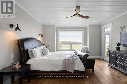 8672 County Rd 91 Road, Clearview, ON - Indoor Photo Showing Bedroom