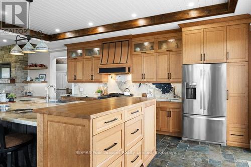 8672 County Rd 91 Road, Clearview, ON - Indoor Photo Showing Kitchen
