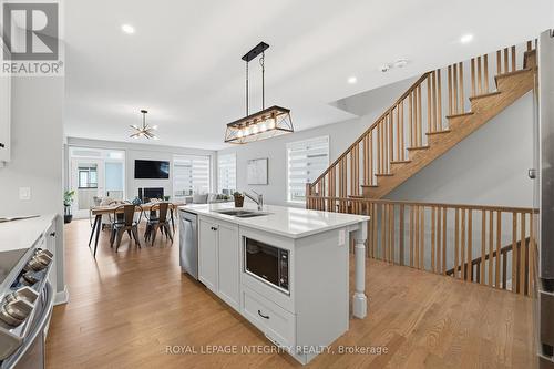 862 Moses Tennisco Street, Ottawa, ON - Indoor Photo Showing Kitchen With Double Sink With Upgraded Kitchen