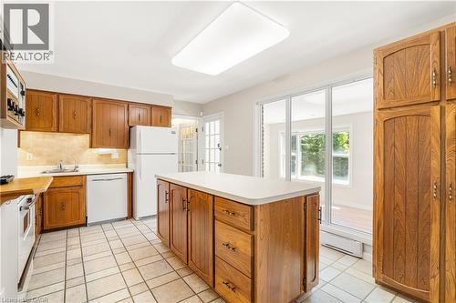 5660 Fifth Line, Guelph/Eramosa, ON - Indoor Photo Showing Kitchen
