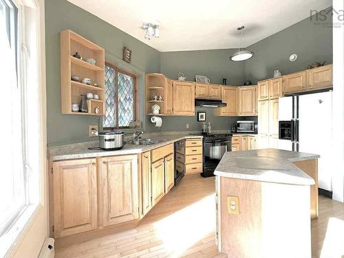 10797 Highway 105, Aberdeen, NS 