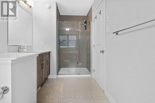 310 Kanashtage Terrace, Ottawa, ON - Indoor Photo Showing Bathroom