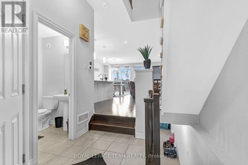 310 Kanashtage Terrace, Ottawa, ON - Indoor Photo Showing Other Room