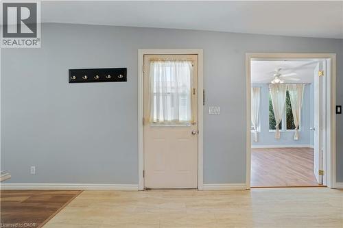 120 Maple Crescent, Flamborough, ON - Indoor Photo Showing Other Room