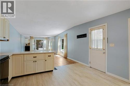 120 Maple Crescent, Flamborough, ON - Indoor Photo Showing Kitchen