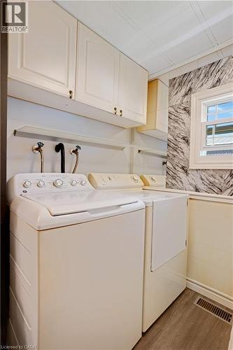120 Maple Crescent, Flamborough, ON - Indoor Photo Showing Laundry Room