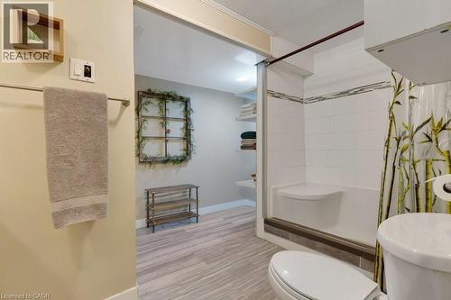 26 Esther Avenue, Cambridge, ON - Indoor Photo Showing Bathroom