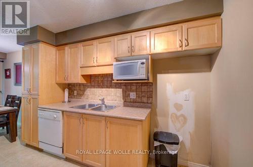 P86 - 175 David Bergey Drive, Kitchener, ON - Indoor Photo Showing Kitchen With Double Sink