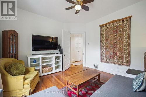 113 Queen Street, Guelph (General Hospital), ON - Indoor Photo Showing Living Room