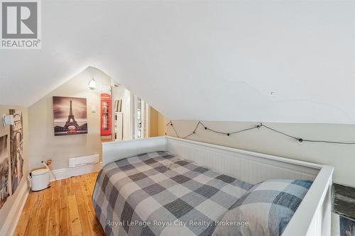 113 Queen Street, Guelph (General Hospital), ON - Indoor Photo Showing Bedroom