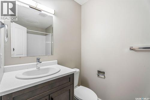2800 Dunn Drive, Prince Albert, SK - Indoor Photo Showing Bathroom