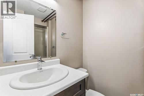 2800 Dunn Drive, Prince Albert, SK - Indoor Photo Showing Bathroom