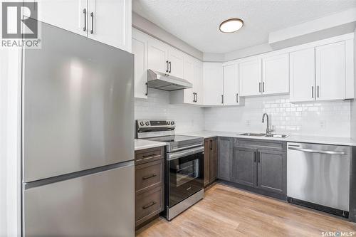 2800 Dunn Drive, Prince Albert, SK - Indoor Photo Showing Kitchen With Double Sink With Upgraded Kitchen
