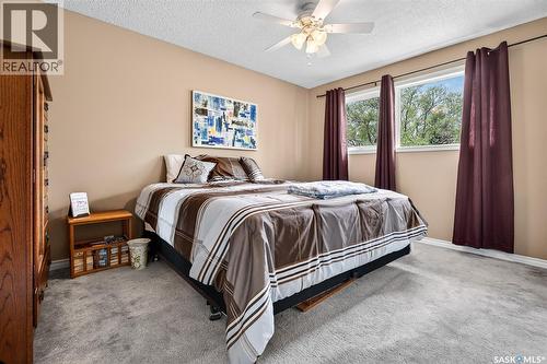 1381 Prince Crescent, Moose Jaw, SK - Indoor Photo Showing Bedroom