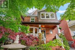 8 OSSINGTON AVENUE  Ottawa, ON K1S 3B4