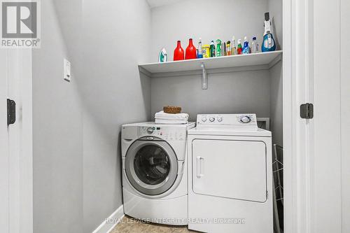 15 Marsh Sparrow Private, Ottawa, ON - Indoor Photo Showing Laundry Room