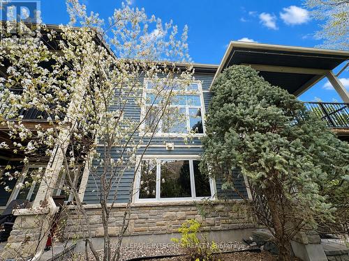15 Marsh Sparrow Private, Ottawa, ON - Outdoor