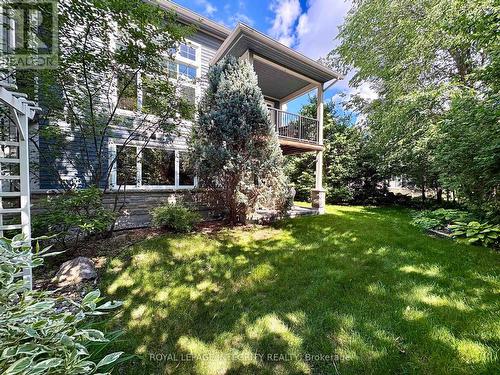 15 Marsh Sparrow Private, Ottawa, ON - Outdoor